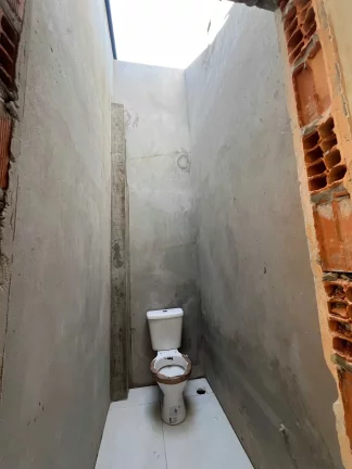 Imagem Sobrado com 2 suítes e 1 vaga de garagem em Camboriú