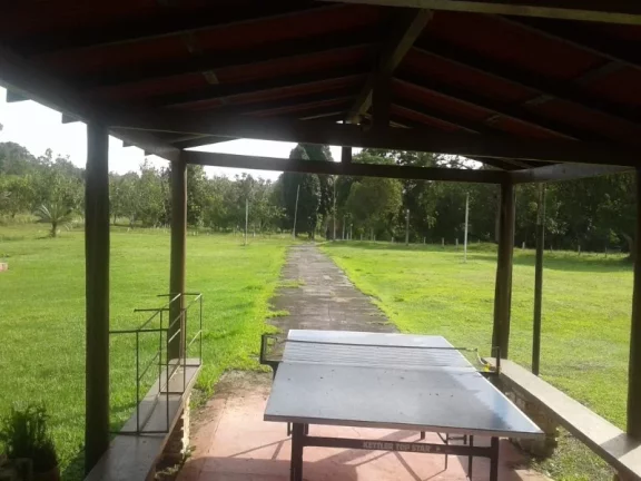 Imagem Lindo e confortável sítio na estrada de Itacoatiara , no km 58 , com casa , piscina e plantações