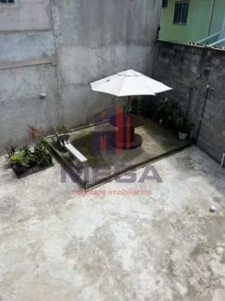 Imagem Casa Triplex com 04 quartos em condomínio fechado - Bairro Interlagos. OPORTUNIDADE!