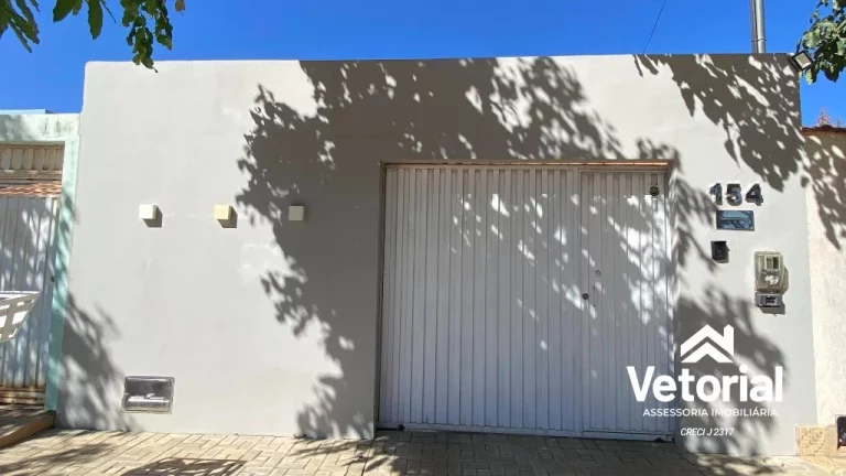 Imagem Imperdível Casa à Venda em Barreiras-BA, Morada da Lua: 3 Quartos, 1 Suíte, 1 Sala, 2 Vagas de Garagem e área de lazer!