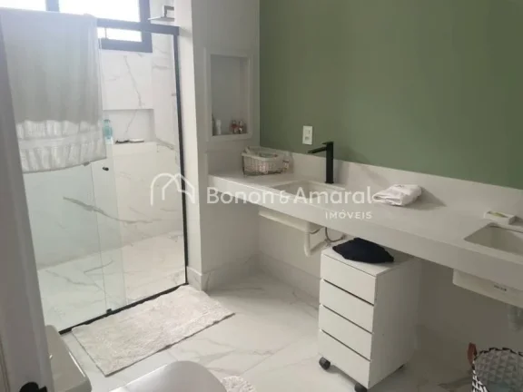 Imagem Fantástica casa à venda, no condomínio Ville Sainte Helene. Casa nova, com arquitetura moderna e ...
