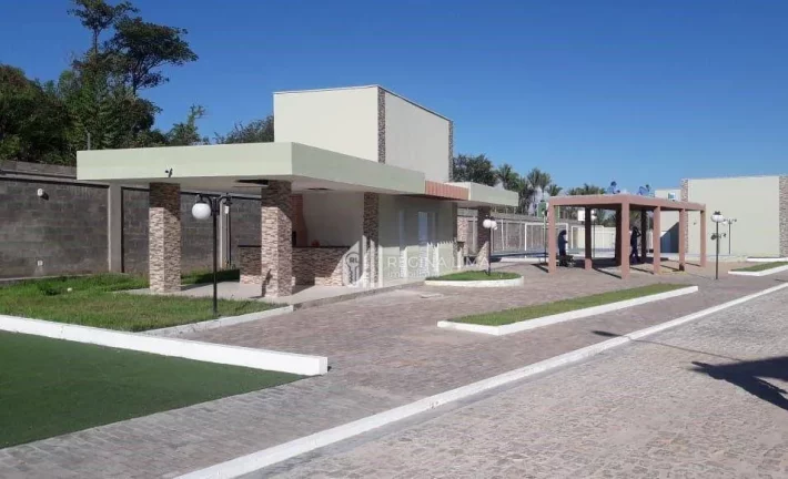 Imagem ÁGIO: casa duplex, 3 dormitórios à venda por R$ 170.000,00 / SALDO DEVEDOR: R$ 325.237,81 - Condomínio VILLA BEETHOVEN - Uruguai - Teresina/PI