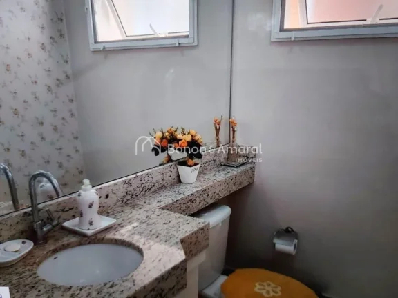 Imagem Encante-se com esta linda casa térrea, projetada para oferecer conforto, praticidade e bem-estar.
S...