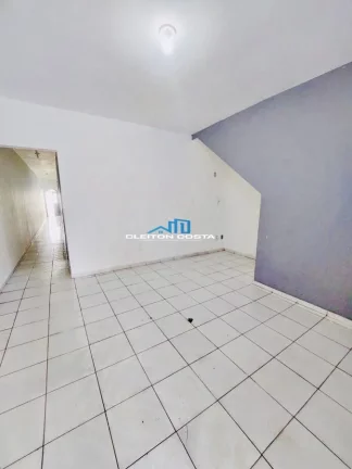 Imagem Casa para Locação em Feira de Santana, Santa Mônica, 3 dormitórios, 1 suíte, 2 banheiros, 1 vaga