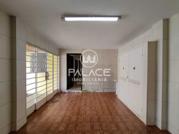 Imagem Excelente casa térrea com localização privilegiada no bairro Paulista em Piracicaba SP.
 Imóvel ...