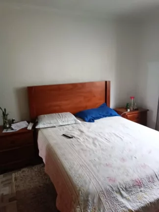 Imagem Sobrado à Venda em Santo André-SP, Bairro Casa Branca: 3 Quartos, 1 Suíte, 2 Banheiros, 2 Vagas e 120m² de Área