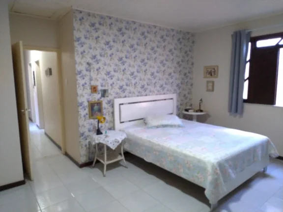 Imagem Casa para Venda no Ponto Central - 4 quartos