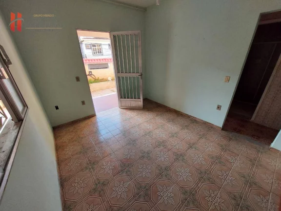Imagem EXCELENTE CASA TRIPLEX COM 225M² E PISCINA