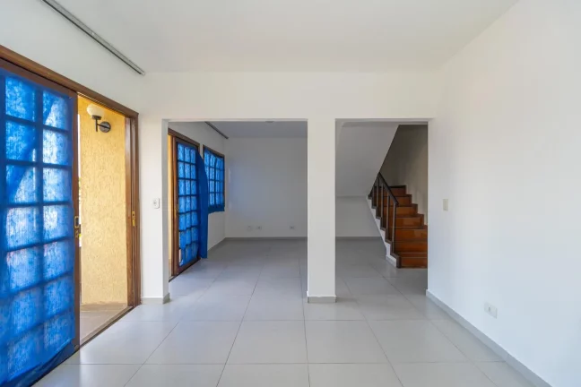 Imagem Sobrado de 3 quartos no bairro Lindóia