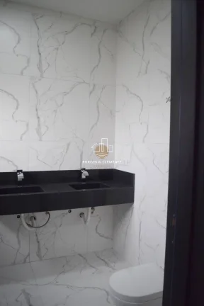 Imagem Casa com 4 Suítes e Design Moderno em condomínio