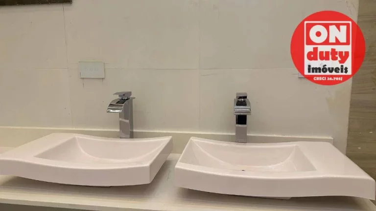 Imagem Casa à venda, 260 m² por R$ 3.000.000,00 - Campo Grande - Santos/SP