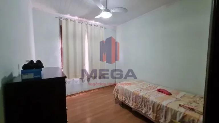 Imagem Excelente casa na região central de vila velha. Próxima a todo tipo de comercio. Situada em rua tra
