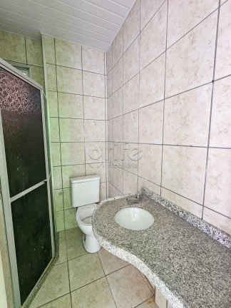 Imagem A 300 metros da Av José Bastos, com acesso rápido e fácil a locais como Escolas, parada de Ônibu...