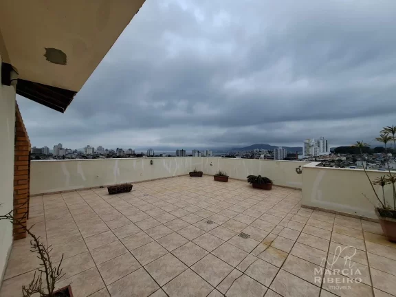 Imagem Cobertura com vista panorâmica