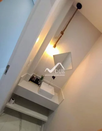 Imagem Apartamento com 3 dormitórios à venda, 120 m² por R$ 990.000,00 - Gonzaga - Santos/SP