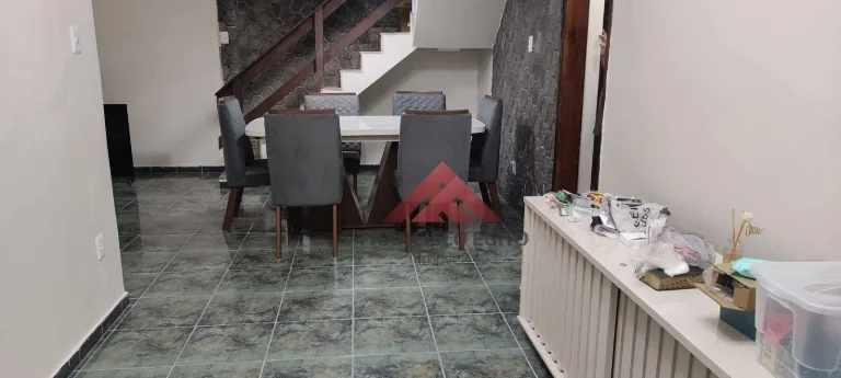 Imagem Casa com 4 dormitórios à venda, 243 m² por R$ 380.000,00 - Barreto - Niterói/RJ