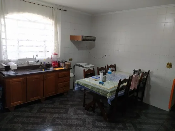 Imagem Sobrado para Venda por R$800.000,00 com 250m², 3 dormitórios, 2 vagas e 4 banheiros - Itaquera, São paulo / SP - Cód. BDI35613