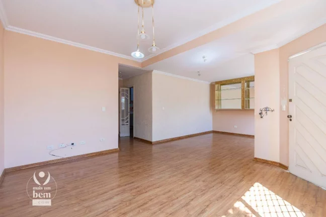 Imagem Sobrado de ESQUINA com ÁREA GOURMET com 3 quartos, 1 Suíte, 1 Demi-Suite, Área Gourmet à venda, 220 m² por R$ 899.900 - Portão - Curitiba/PR