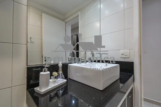 Imagem Apartamento diferenciado, ideal para casal sem filhos com 1 suíte ampliada e 2 vagas, 128m2