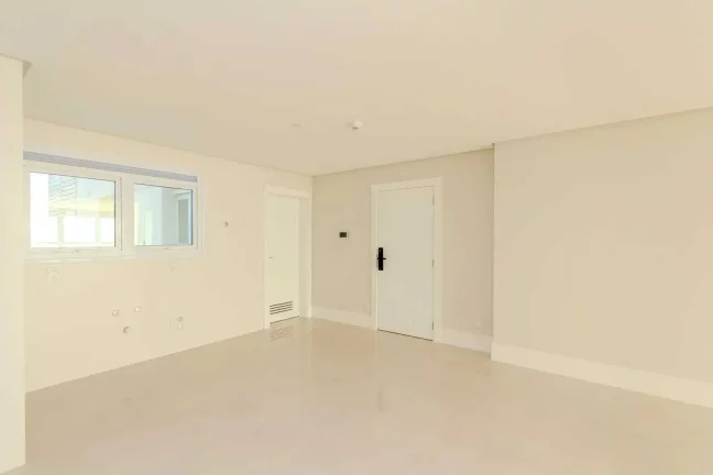 Imagem Apartamento com 3 suítes e 3 vagas de garagem em Balneário Camboriú
