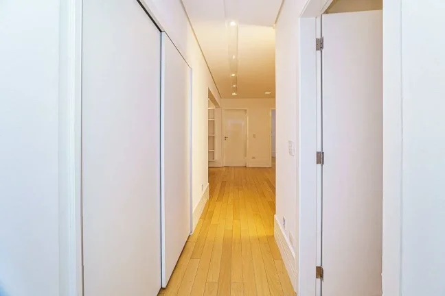 Imagem Apartamento REFORMADO, 292m no Jardim Paulista-São Paulo-SP