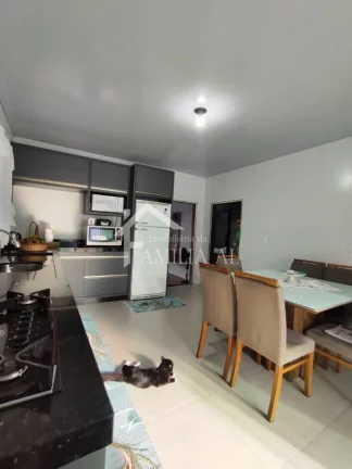 Imagem Casa com Piscina no Aventureiro
