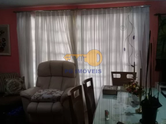 Imagem EXCELENTE CASA EM CONDOMINIO NO BAIRRO ALTO EM CURITIBA