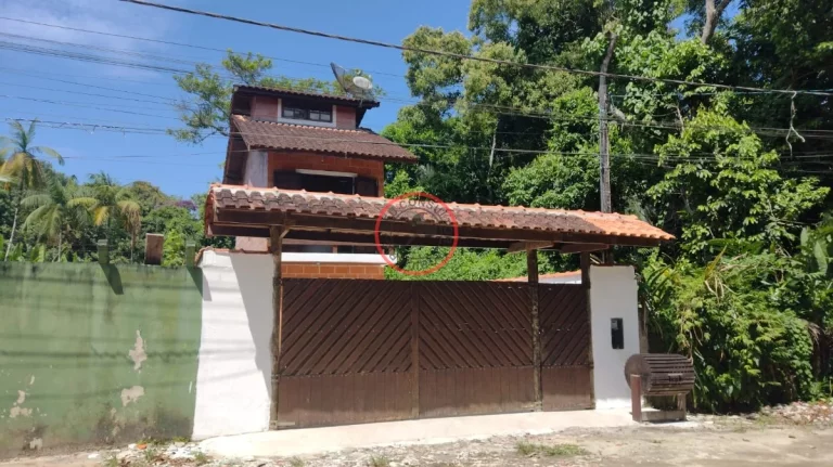 Imagem CASA COM ESCRITURA DEFINITIVA EM CAMBURY, 2 QUARTOS 2 BANHEIROS MESANINO SALA COZINHA AREA PRIVATIVA E VISTA PARA RESERVA NATURAL