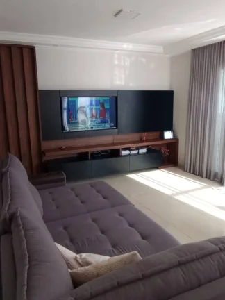 Imagem Casa Sobrado, 3 dormitórios (1 suíte), Vila Branca, Jacareí.