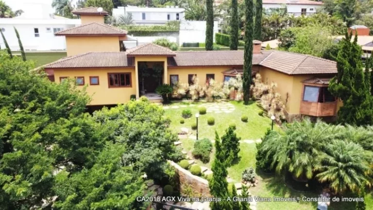 Imagem Casa com 3 dormitórios à venda, 640 m² por R$ 3.500.000,00 - Granja Viana - Carapicuíba/SP
