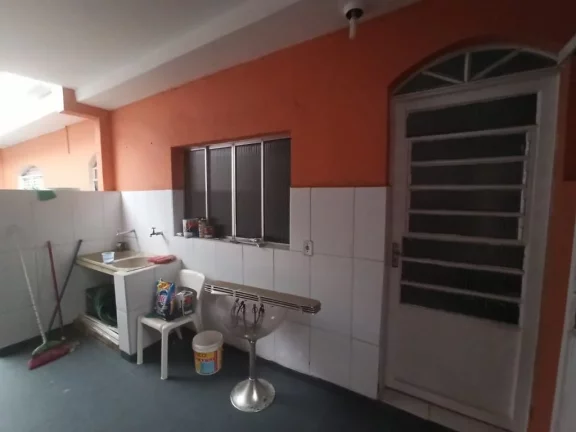 Imagem Sobrado à venda, 255 m² por R$ 700.000,00 - Jardim Lincoln - Suzano/SP