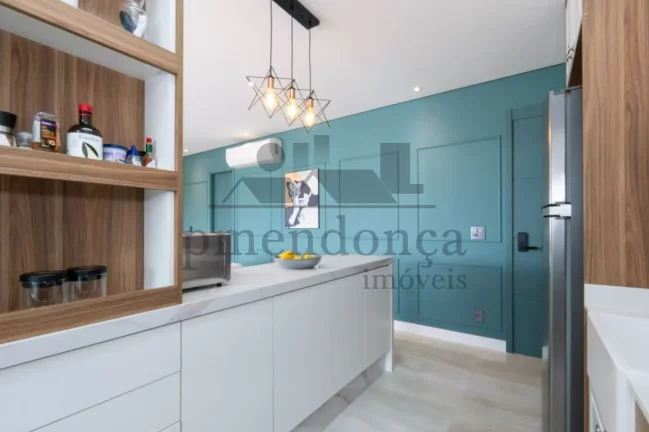 Imagem Pinheiros apto reformado, 2 suites, 2 vagas, varanda gourmet