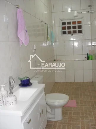 Imagem Casa à venda em Jardim Ana Maria com 234m² 3 quartos, 2 vagas