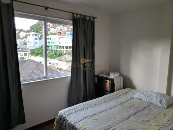 Imagem Casa em Condomínio para Venda em Teresópolis / RJ no bairro Tijuca
