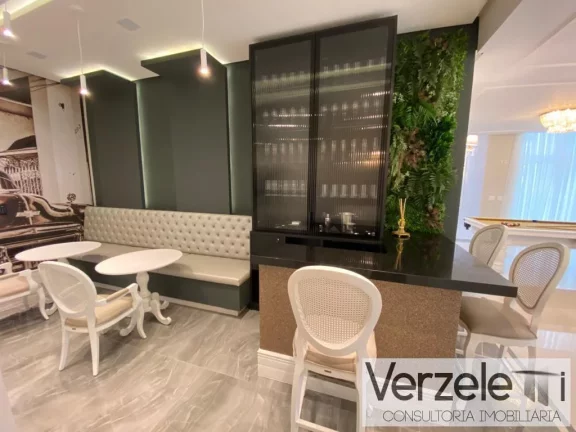 Imagem Apartamento 4 ou + dormitórios para Venda em Balneário Camboriú / SC no bairro Centro