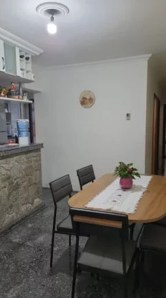 Imagem Sobrado com 2 dormitórios à venda, 241 m² por R$ 650.000,00 - Parque Maria Helena - Suzano/SP