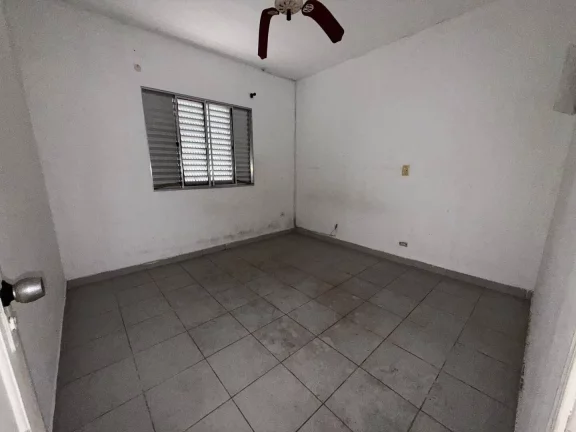 Imagem Ótima casa com dois dormitórios na Guilhermina - Praia Grande.