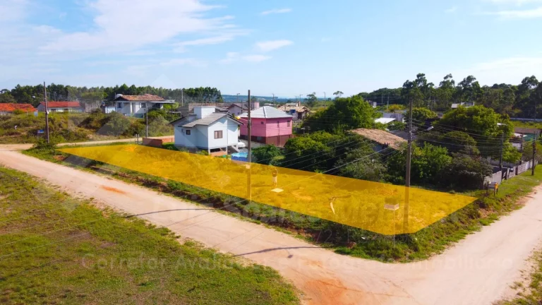 Imagem Terreno de 550 m com duas esquinas e vista para a Lagoa dos Freitas. BR076.1
