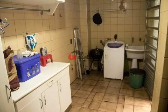 Imagem Sobrado à venda 3 Quartos, 1 Suite, 2 Vagas, 231M², Barcelona, São Caetano do Sul - SP