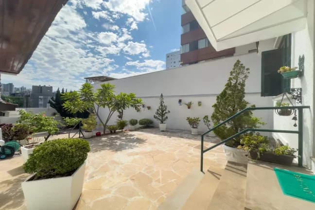 Imagem Casa à venda em Porto Alegre, Petrópolis, com 3 quartos, 85,7m2