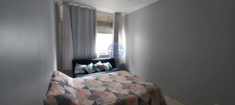 Imagem Apartamento a venda em Santos no Boqueirão quadra da praia.