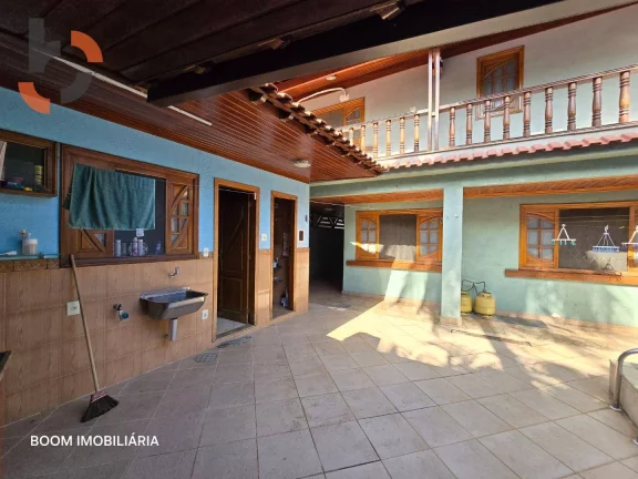 Imagem Casa com 4 dormitórios à venda, 243 m² por R$ 880.000,00 - Caonze - Nova Iguaçu/RJ