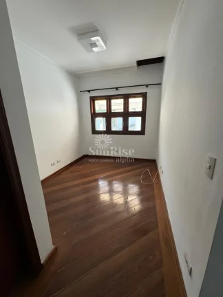 Imagem Casa à venda em Aldeia da Serra com 3 quartos e 3 vagas 420 m² por R$ 1.800.000,00 Morada dos Pássaros - Barueri/SP