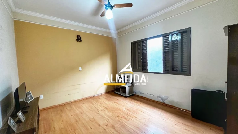 Imagem Casa com 3 dormitórios à venda, 257 m² por R$ 899.000,00 - Centro - Santa Gertrudes/SP