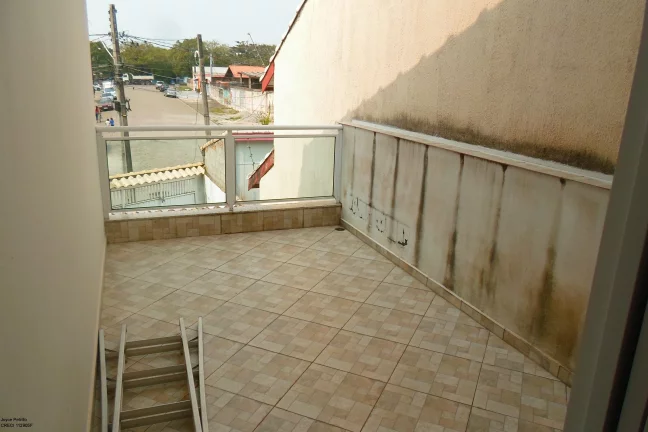 Imagem Sobrado a 1500m da praia a venda em Peruíbe
