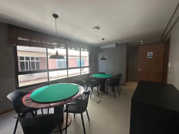 Imagem A 5ª Avenida Imóveis selecionou esta oportunidade de STUDIO c/ varanda integrada, totalmente mobiliada e decorada no BARRA PREMIUM: por R$500.000,00