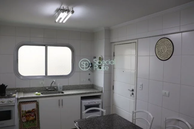 Imagem Ótimo apartamento no bairro Pinheiros, 129 metros quadrados com 3 quartos amplos, sendo 1 suíte e ...