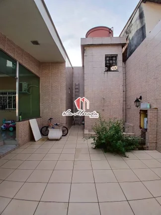 Imagem Casa em Flores, 800M², 3Qtos s/ 2 suítes, piscina, poço artesiano!