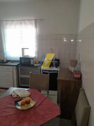 Imagem Casa à Venda-Duas Moradias no Mesmo Terreno | Ótima Oportunidade