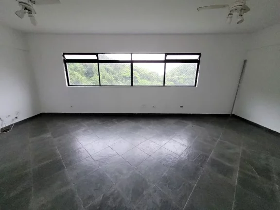 Imagem PITANGUEIRAS – NA QUADRA DA PRAIA, APARTAMENTO AMPLO, CLARO E SUPER AREJADO, LAZER NO PRÉDIO E 02 VAGAS DE GARAGEM.